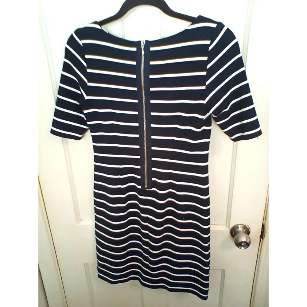 Banana Republic Bodycon Dress Womens 0 Black White Striped Short Sleeve Zip Back
